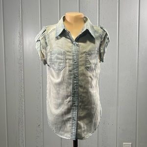 *DeliA's Junior's  Denim Button-Up Lace Back Top Sz XS